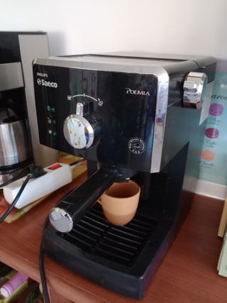 Cafetera Philips Saeco Poemia