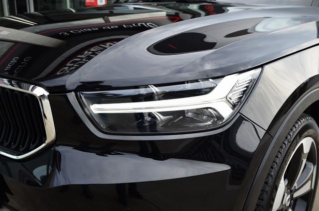 Volvo XC40 Momentum Exclusive+camara trasera+Naveg