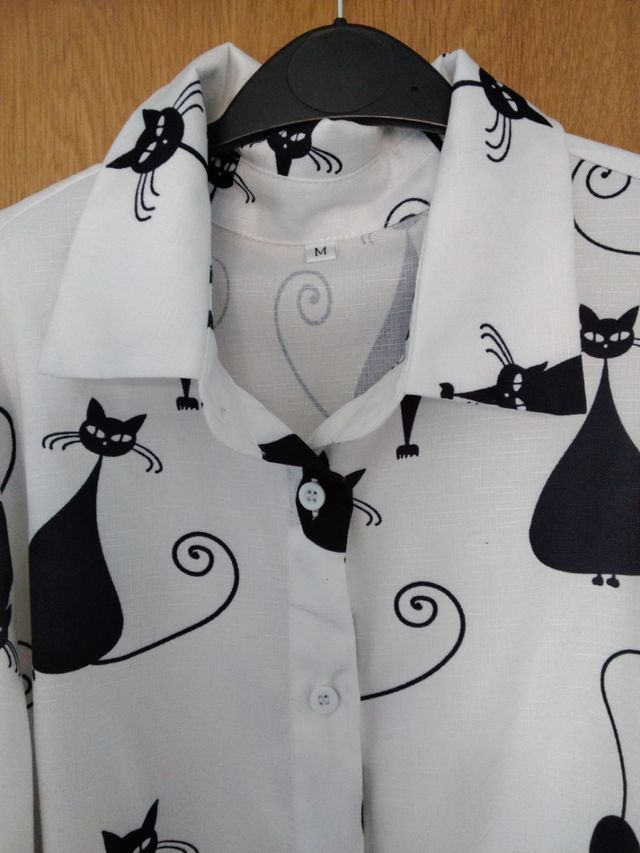 Camisa Gatos Blanco-Negro nueva