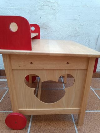 ESCRITORIO INFANTIL MICKEY CON SILLA