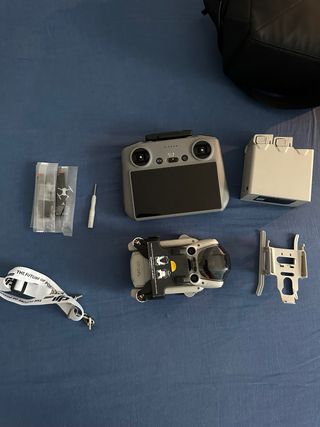 DJI Mini 4 Pro Fly More Combo - Bianco Grigio