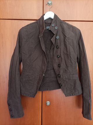 Chaqueta marrón mujer