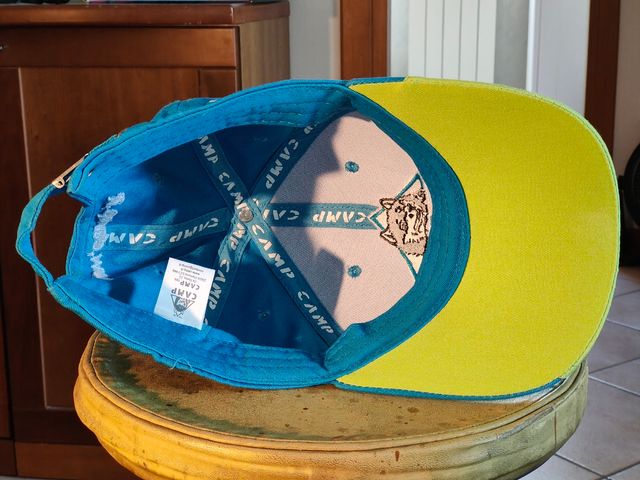 Cappello CAMP azzurro e giallo