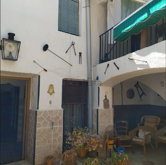 REF 25080- ENCANTADORA CASA DE PUEBLO