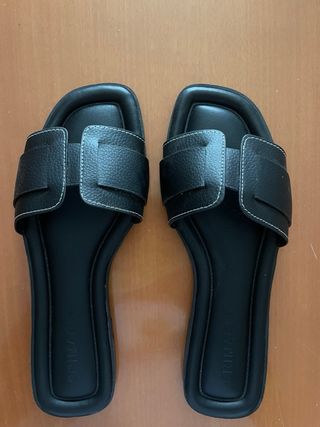 Sandalias Primark negras