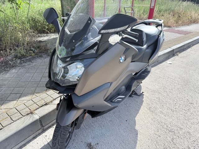 BMW C650 GT impecable Siempre garaje Todo al día