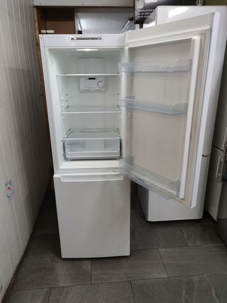 Nevera Bosch combi A++ 176x60cm no Frost garantia