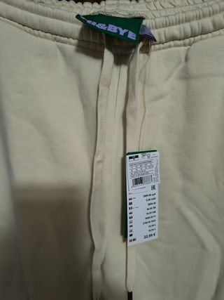 Conjunto chándal amarillo de Hi&Bye nuevo
