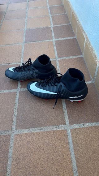 Botas Nike Mercurial - Fútbol