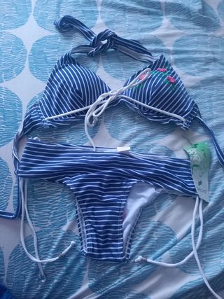 Bikini rayas azul y blanco