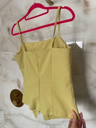 Top verde vintage c/apertura T-S