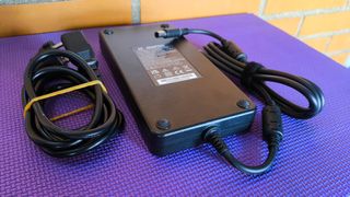 Caricabatterie HP, DELL, MSI, ALIENWARE ADP-330ABD