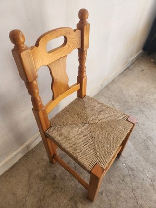 Mesa Comedor Pino y 4 Sillas