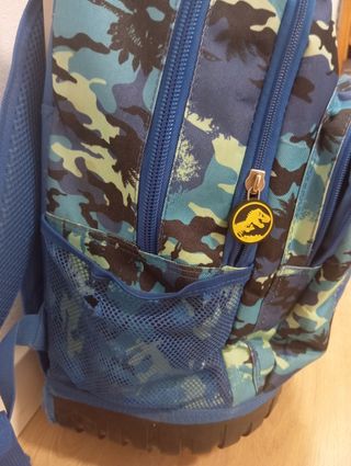 Mochila jurassic world.