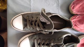 Zapatos Converse y Natural World - usados