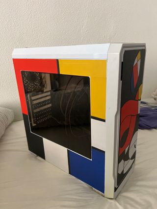 Caja PC personalizada - Estética Mondrian