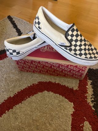 Vans Classic Slip-On - Negro y Blanco