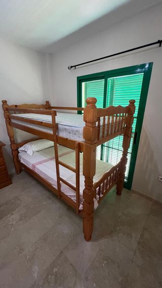 Cama litera madera marrón