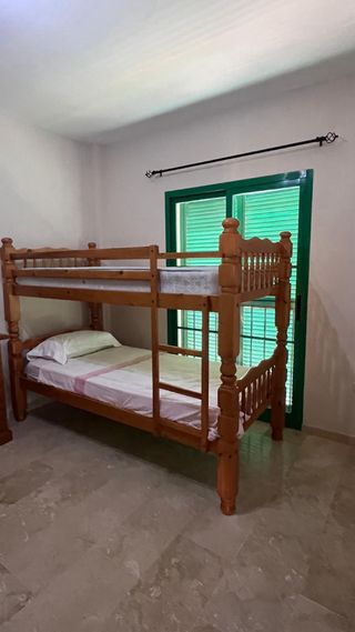 Cama litera madera marrón