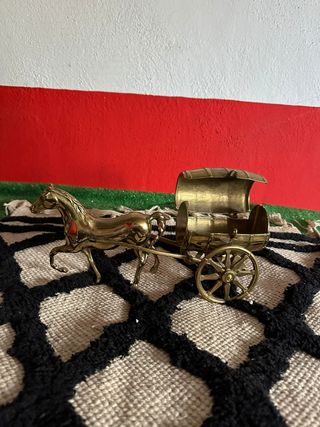 Carruaje caballo latón vintage