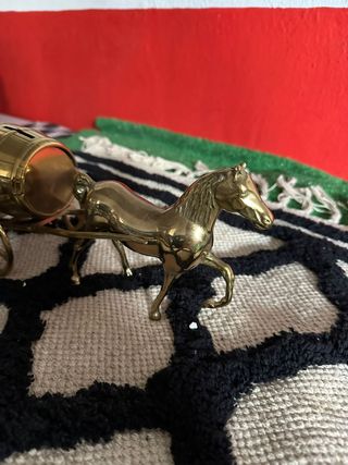 Carruaje caballo latón vintage