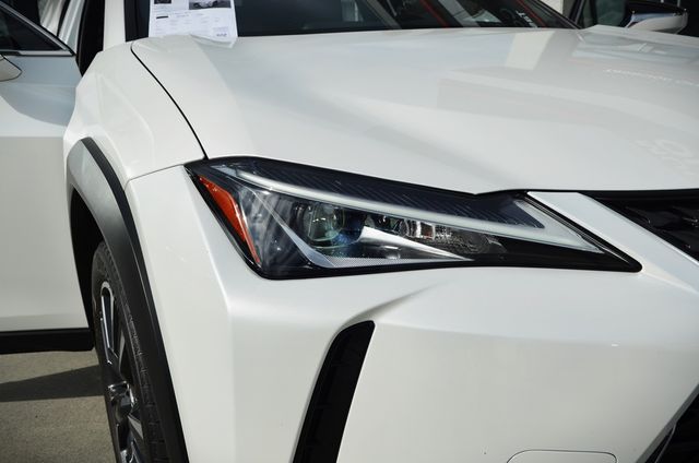 Lexus UX F-Sport Hibrido-Navegacion-Full Led-Camar