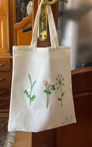Bolso tote bordado flores