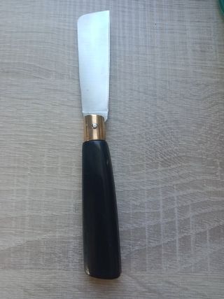 Cuchillo inox. y latón - 16cm