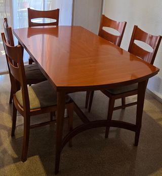 Mesa comedor madera 5 sillas extensible..