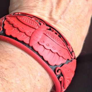 Bracciale farfalla rosso laccato