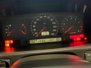Volvo C70 2.4T Autumn Sun