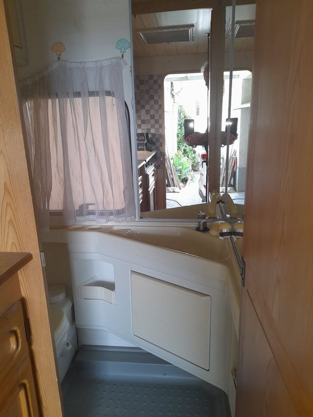 ➡️ CARAVANA BURSTNER 450 CON MOVIMIENTO CON MANDO