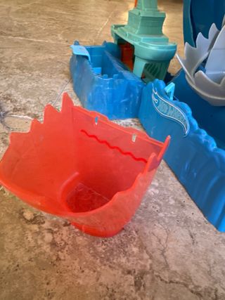 Pista Hot Wheels Tiburón