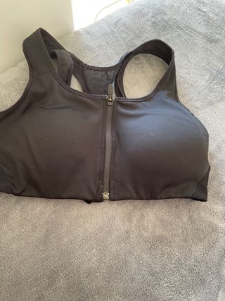 Top deportivo Nike negro