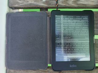 Cover Kobo Clara HD+ - schermo danneggiato