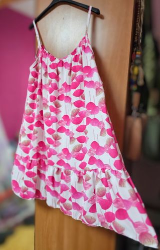 Vestido corto volante