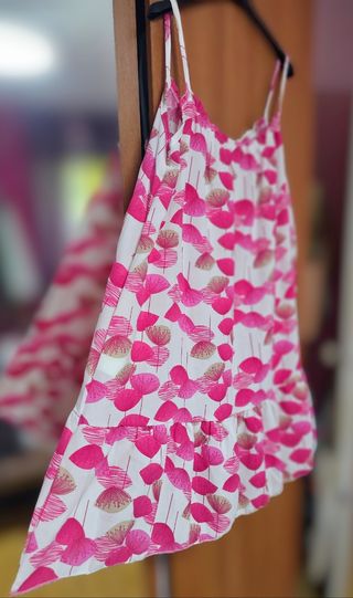 Vestido corto volante