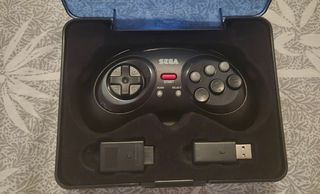 Telecomando Sega Retro-Bit a 8 pulsanti