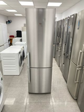Nevera Electrolux Acero inoxidable A++ 201x60cm