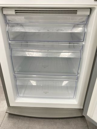 Nevera Electrolux Acero inoxidable A++ 201x60cm
