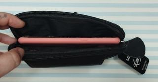 REBAJADA: RIÑONERA DE PIEL MOVIL. FUNDA, BOLSO NEG