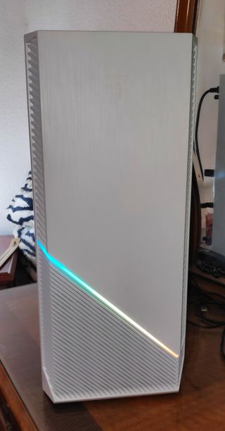 PC GAMING I7 9700F, 16GB, GTX 1070 8GB.