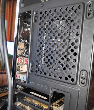 PC GAMING I7 9700F, 16GB, GTX 1070 8GB.