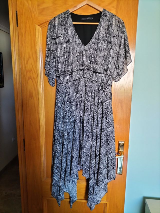 Vestido Tintoretto talla 40 - blanco y negro