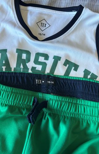 Pijama tipo basket niño