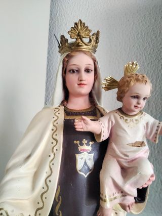 Virgen del Carmen Olot - Estatua