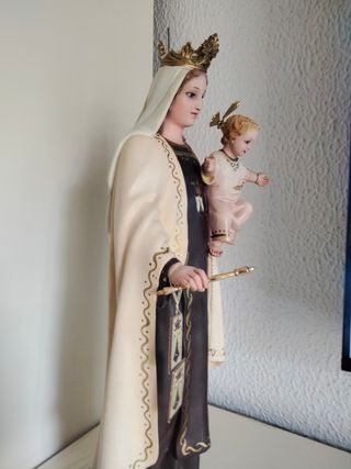 Virgen del Carmen Olot - Estatua