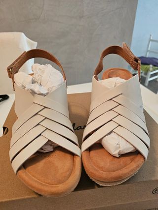 Sandalias Clarks blancas