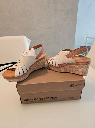 Sandalias Clarks blancas