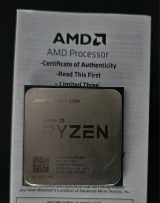 AMD Ryzen 7 2700 + Disipador